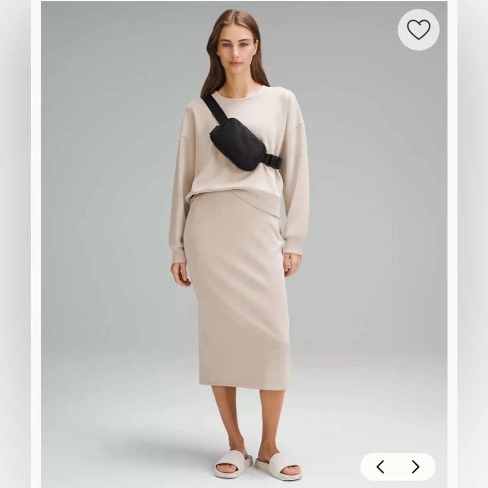 Lululemon everywhere belt bag 1L, black,black,BNWT  sealed in bag,